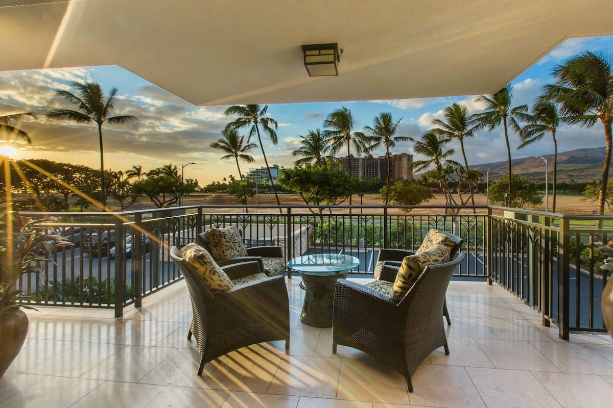 Condo in Kapolei · ★4.56 · 3 bedrooms · 5 beds · 3 private baths - Photo 1