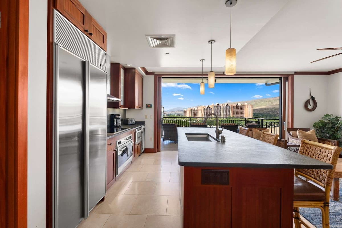 Condo in Kapolei · ★4.91 · 2 bedrooms · 4 beds · 2 private baths - Photo 2