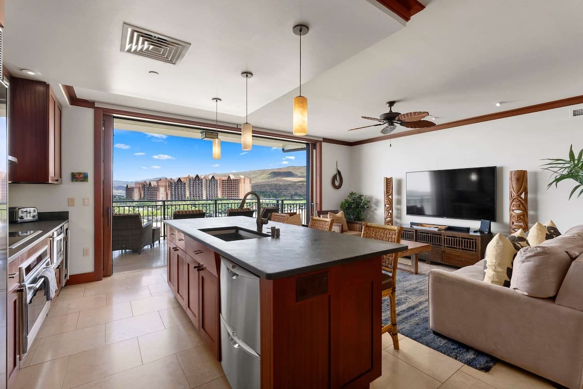 Condo in Kapolei · ★4.91 · 2 bedrooms · 4 beds · 2 private baths - Photo 3