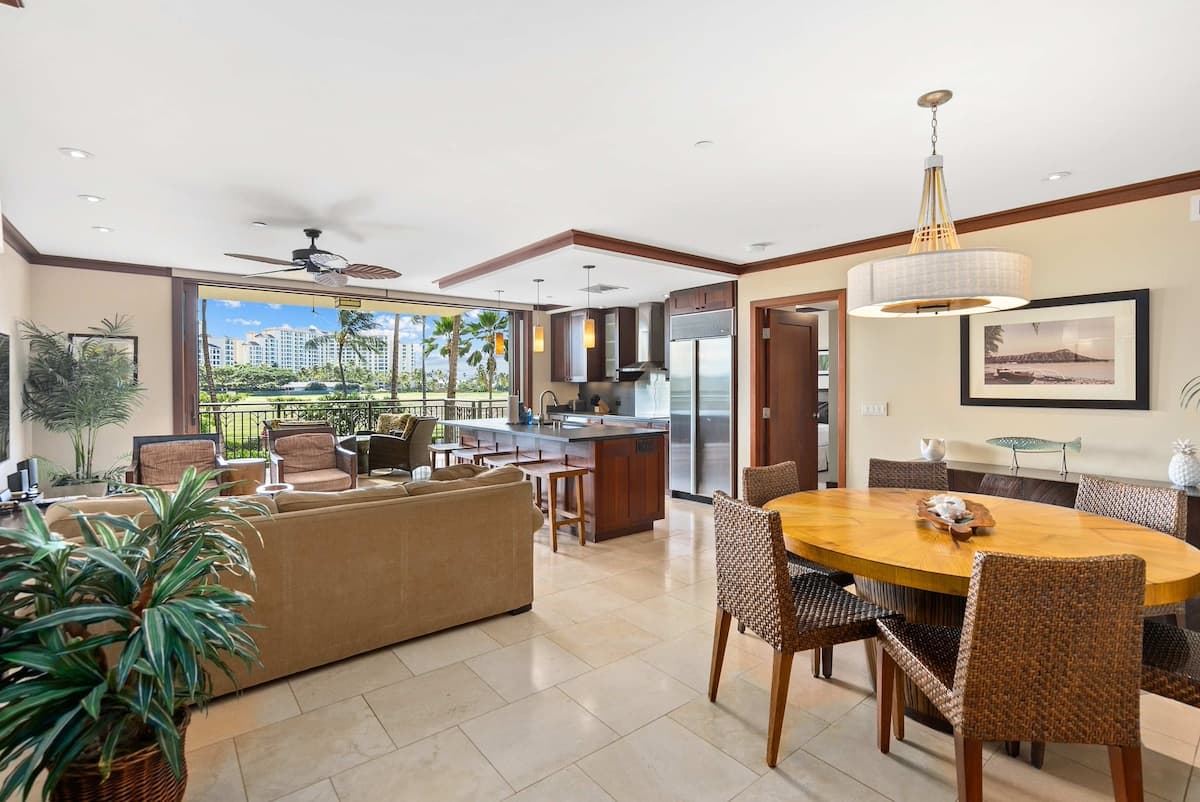 Condo in Kapolei · ★4.6 · 2 bedrooms · 4 beds · 2 private baths - Photo 4