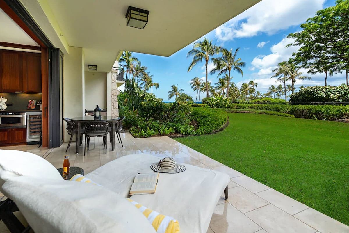 Condo in Kapolei · ★4.88 · 2 bedrooms · 4 beds · 2 private baths - Photo 1