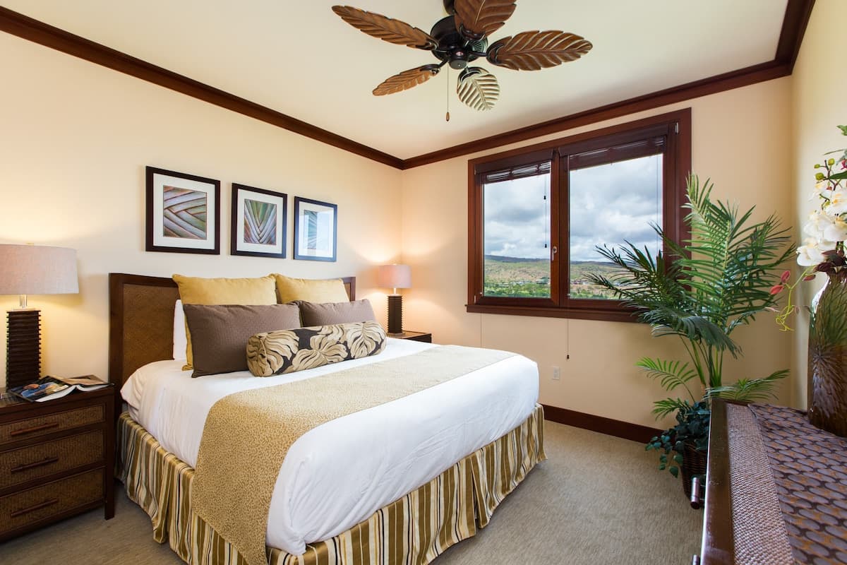 Condo in Kapolei · ★4.79 · 2 bedrooms · 3 beds · 2 private baths - Photo 3