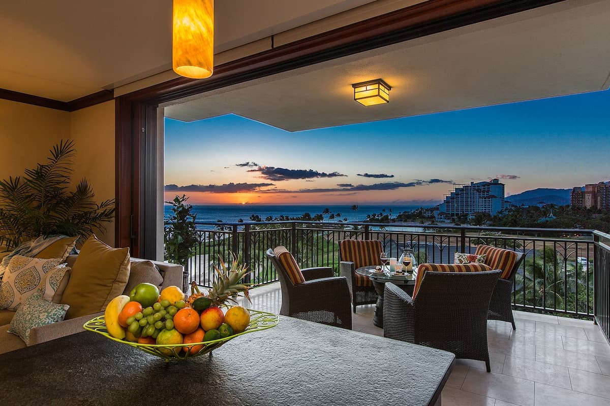 Condo in Kapolei · ★4.83 · 2 bedrooms · 3 beds · 2 private baths - Photo 4