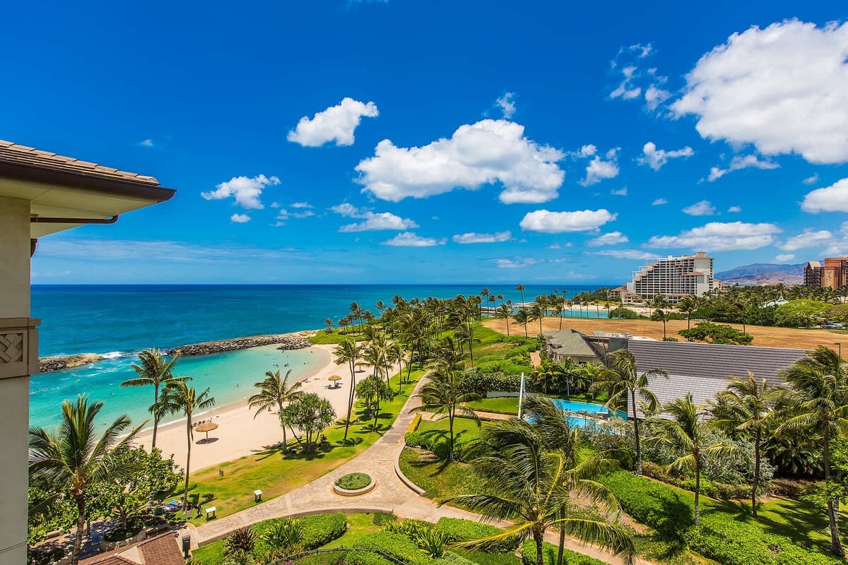 Condo in Kapolei · ★4.83 · 2 bedrooms · 3 beds · 2 private baths - Photo 2