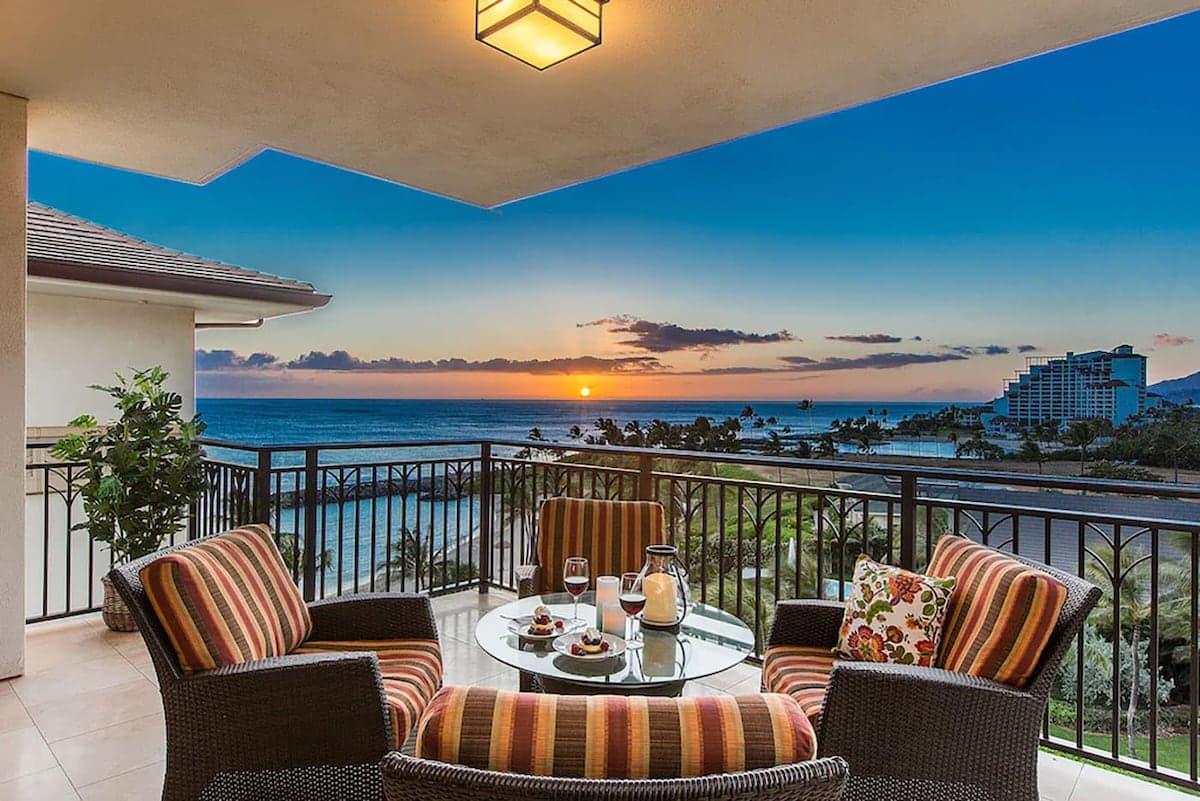 Condo in Kapolei · ★4.83 · 2 bedrooms · 3 beds · 2 private baths - Photo 1