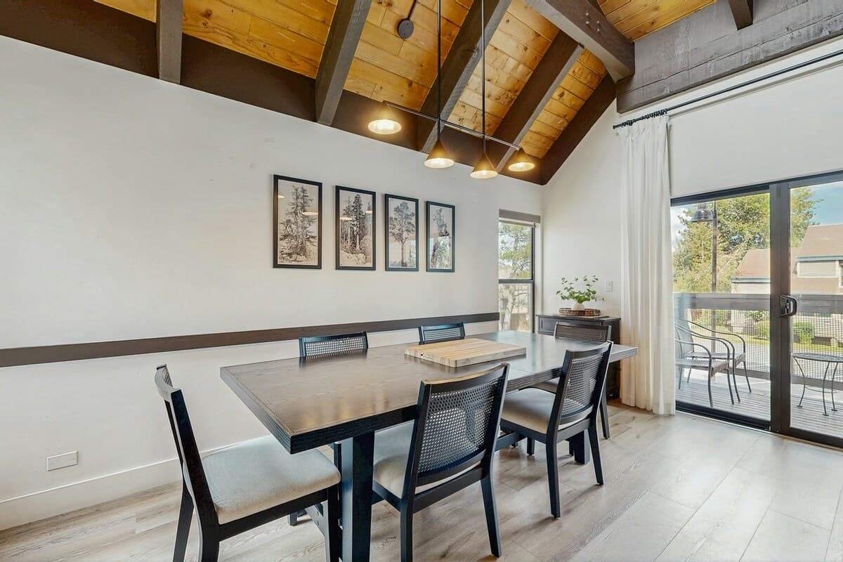 Waterfront Townhome w/ Lake & Sierra Views - Photo 4