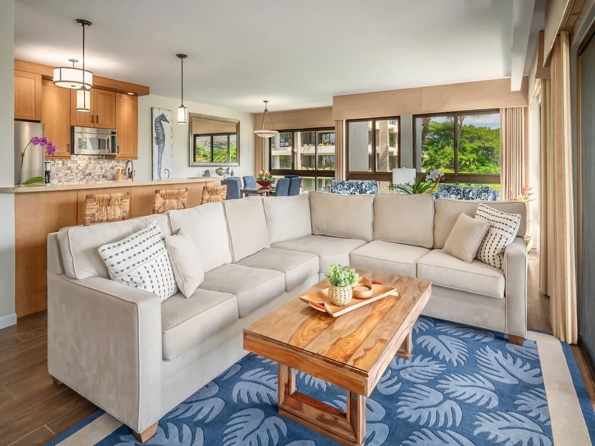 Condo in Lahaina · ★5.0 · 2 bedrooms · 4 beds · 2 private baths - Photo 5