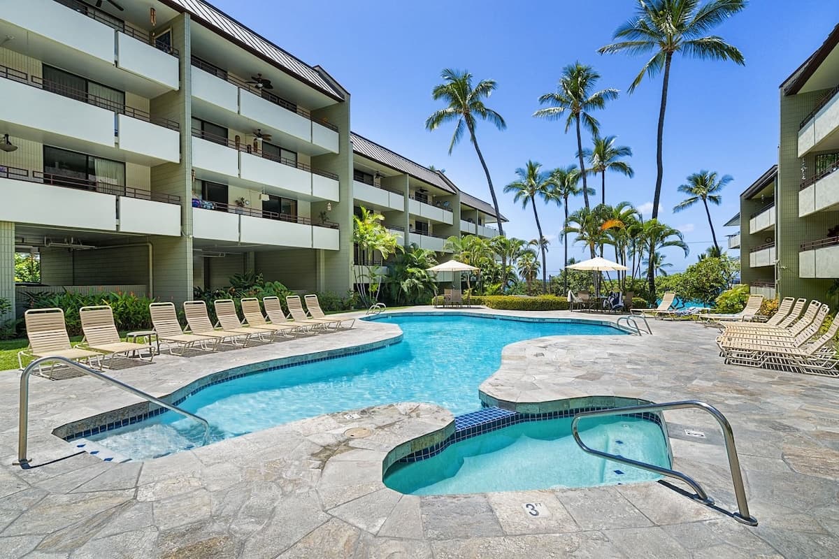 2br White Sands Village condo right at the beach - Photo 3