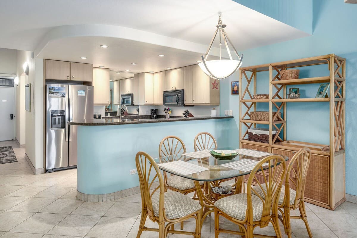 Condo in Kihei · ★5.0 · 2 bedrooms · 3 beds · 2 private baths - Photo 3