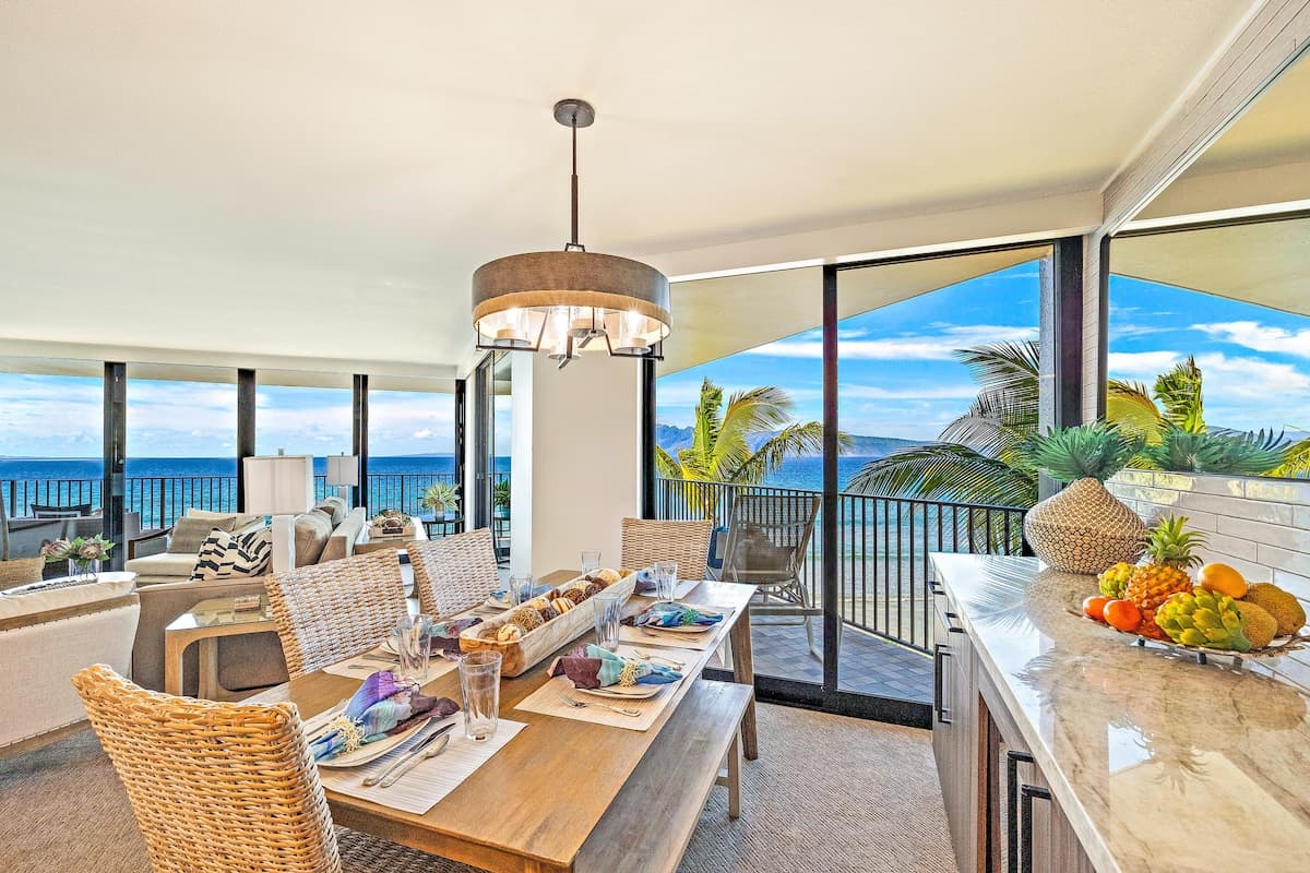 Condo in Lahaina · ★4.97 · 2 bedrooms · 5 beds · 2 baths - Photo 5