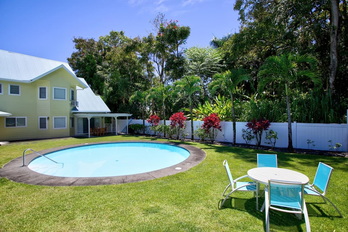 Home in Pepeekeo · ★4.77 · 3 bedrooms · 4 beds · 3 private baths - Photo 3